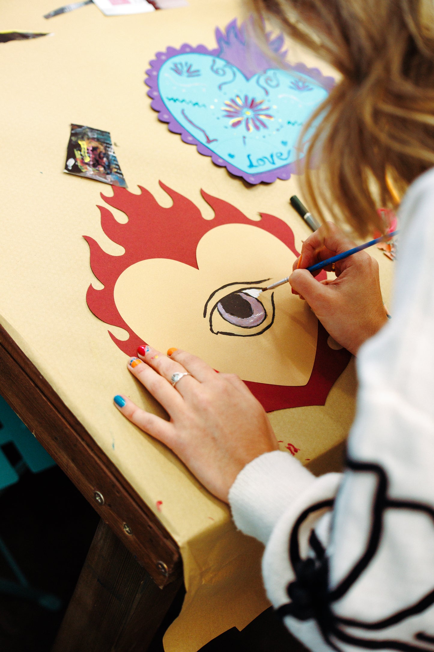 TALLER "PINTA TU PROPIO CORAZÓN AL ESTILO FRIDA KHALO"